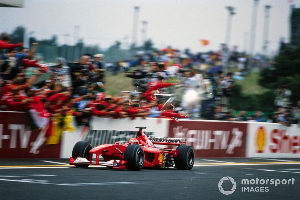 Schumacher’s win in 2000 
ended Ferrari’s 21-year 
wait for a drivers’ title